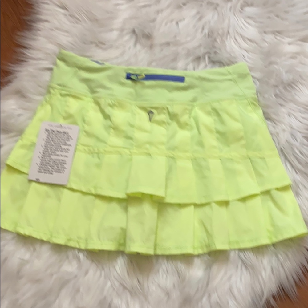 NWT Ivivva Skorts